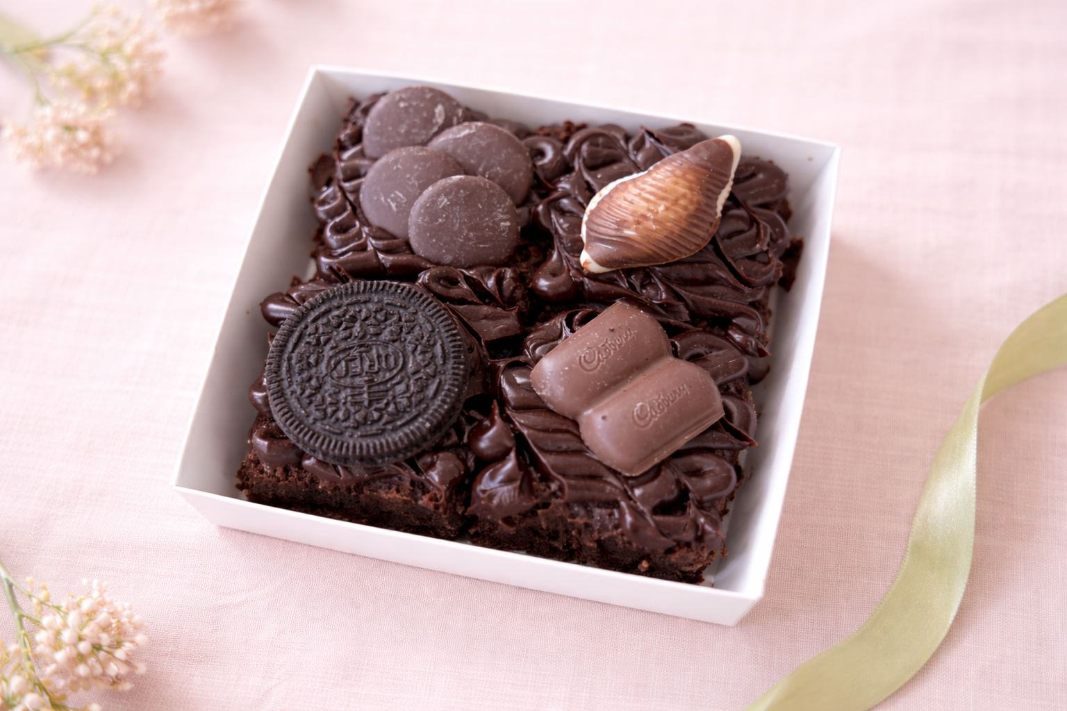 Open brownie box